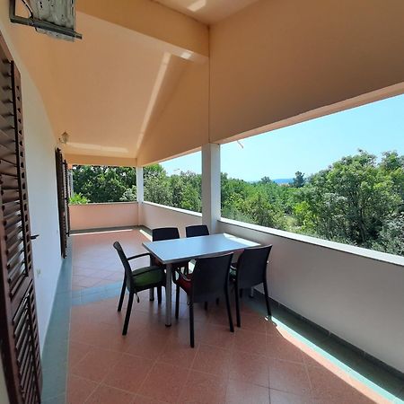 Apartments Marta สตารีกราด-ปาเคลนีซา ห้อง รูปภาพ