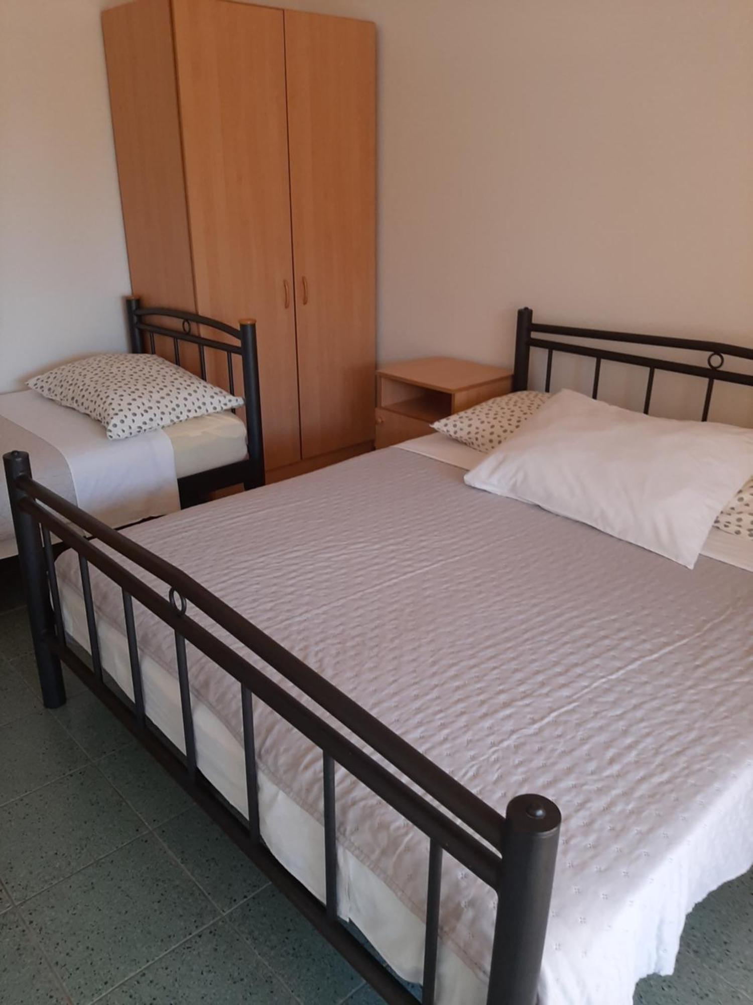 Apartments Marta สตารีกราด-ปาเคลนีซา ห้อง รูปภาพ